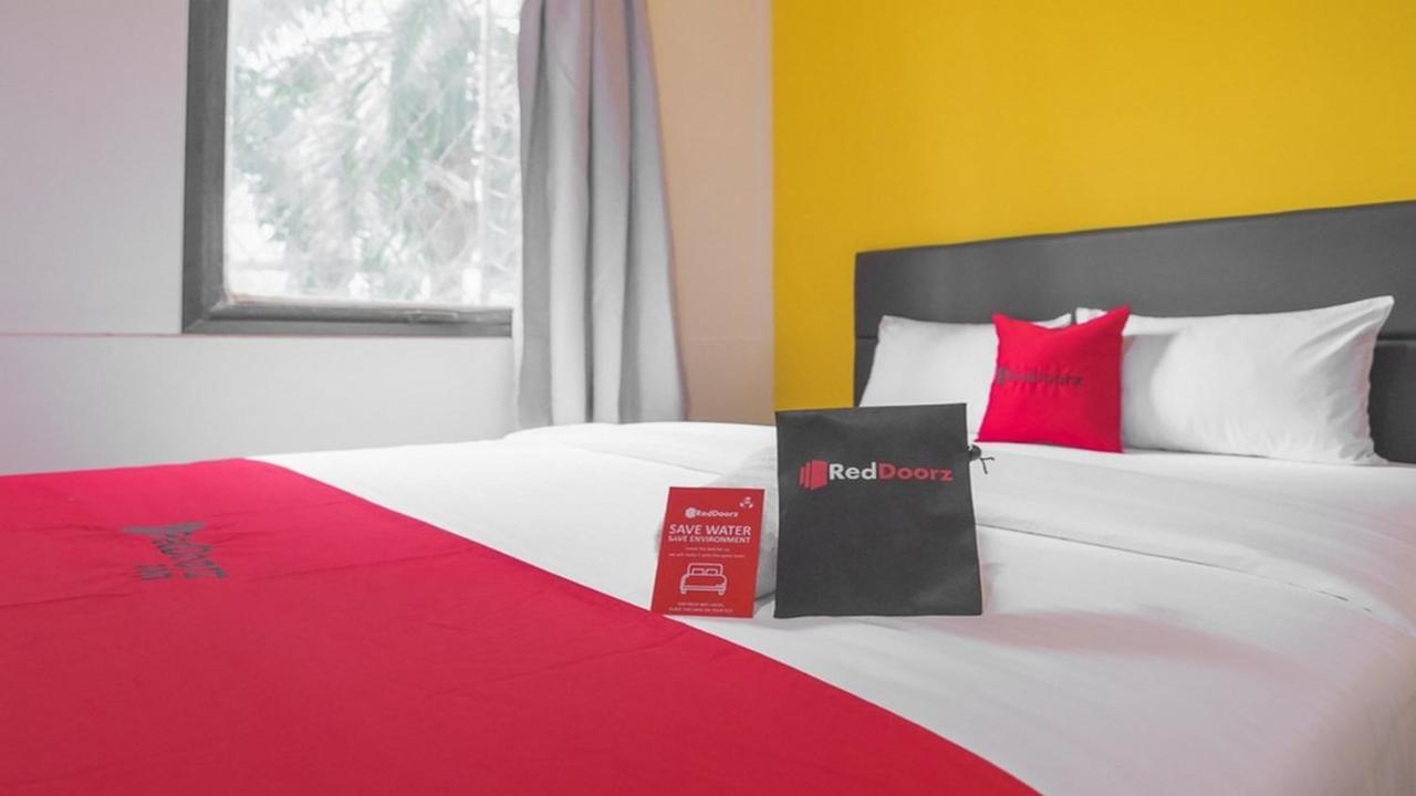 เรดดอร์ซ เนียร์ ไอทีซี มังกา ดูวา Hotel จาการ์ตา ภายนอก รูปภาพ