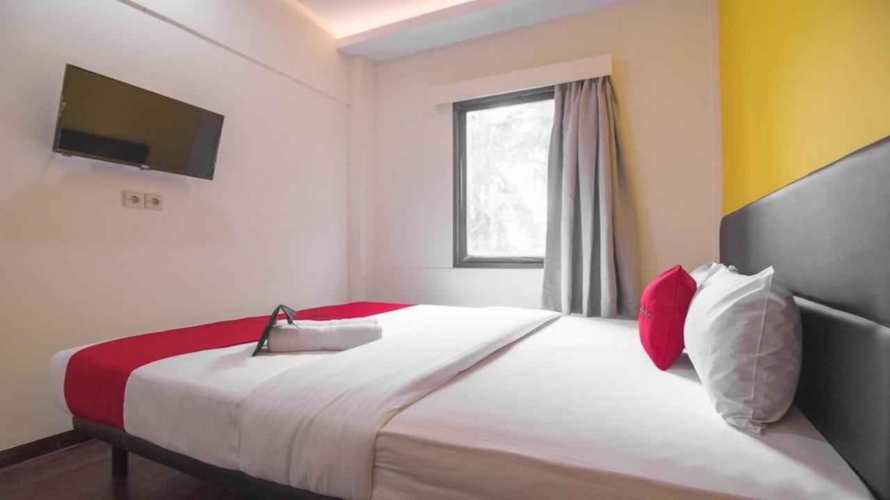 เรดดอร์ซ เนียร์ ไอทีซี มังกา ดูวา Hotel จาการ์ตา ภายนอก รูปภาพ