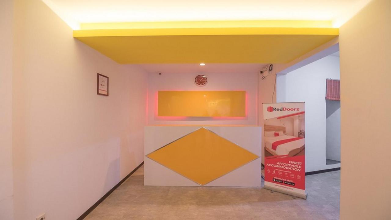 เรดดอร์ซ เนียร์ ไอทีซี มังกา ดูวา Hotel จาการ์ตา ภายนอก รูปภาพ