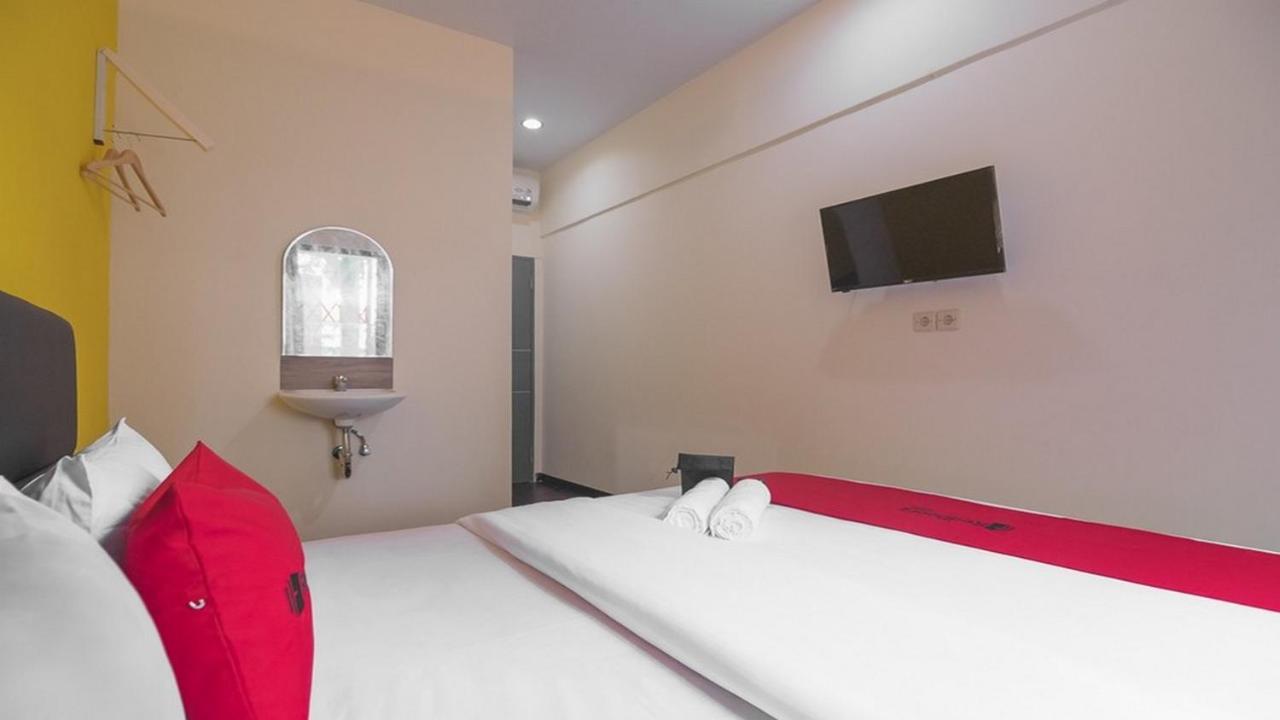 เรดดอร์ซ เนียร์ ไอทีซี มังกา ดูวา Hotel จาการ์ตา ภายนอก รูปภาพ