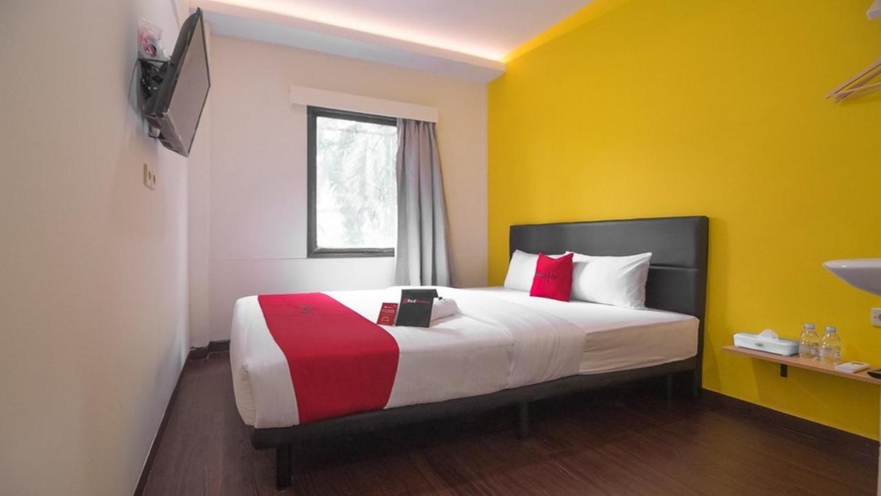 เรดดอร์ซ เนียร์ ไอทีซี มังกา ดูวา Hotel จาการ์ตา ภายนอก รูปภาพ